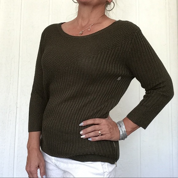 NEW YORK & COMPANY GREEN METALLIC SIDE ZIP SWEATER MEDIUM NWT - Picture 4 of 14